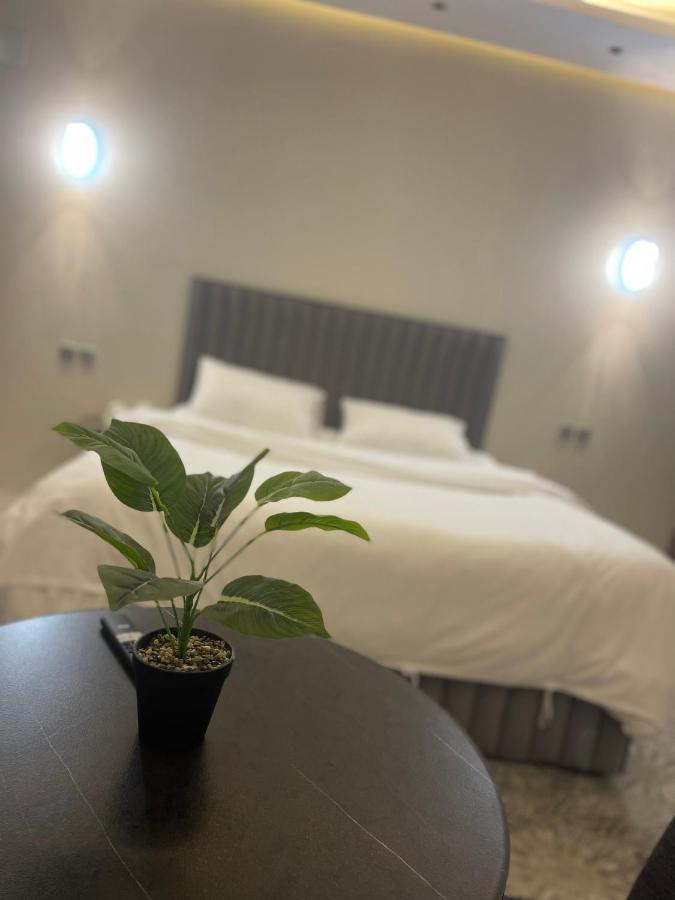 Queen Hotel 欧拉 外观 照片