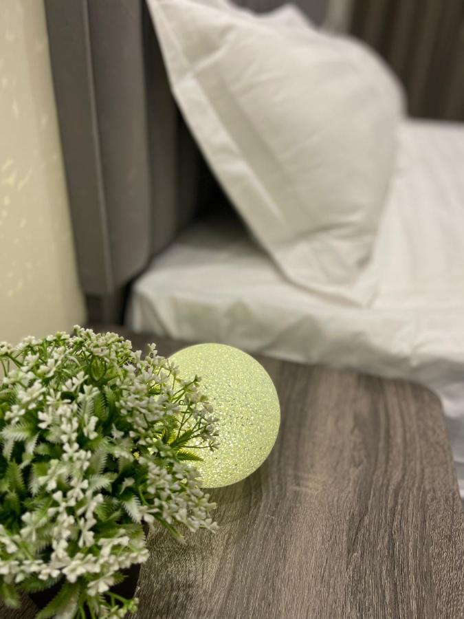 Queen Hotel 欧拉 外观 照片