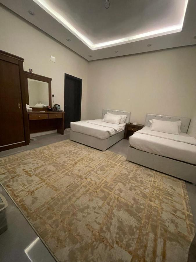 Queen Hotel 欧拉 外观 照片