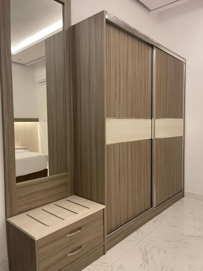 Queen Hotel 欧拉 外观 照片