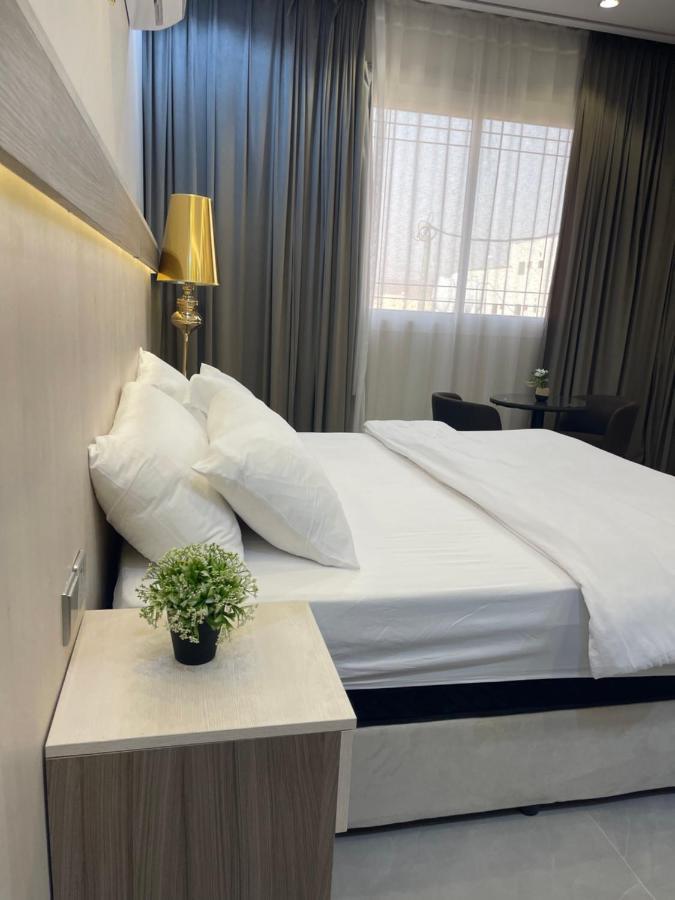 Queen Hotel 欧拉 外观 照片