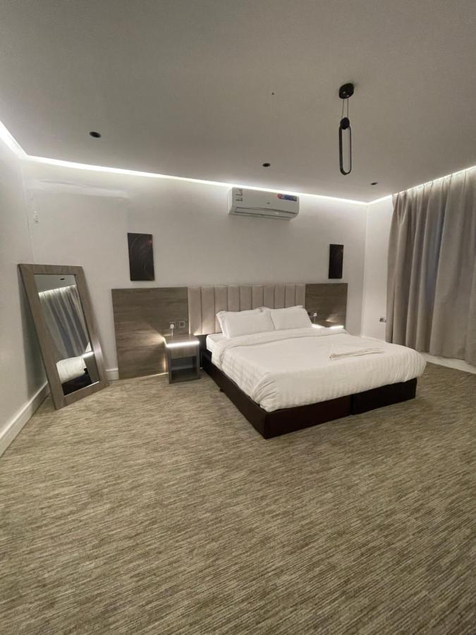 Queen Hotel 欧拉 外观 照片